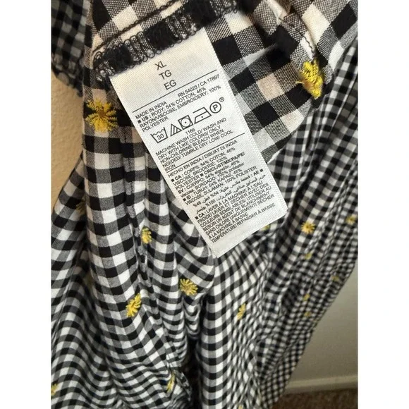 Old Navy Gingham Floral Embroidered Tiered Midi Dress Black White Yellow size XL - Picture 10 of 10